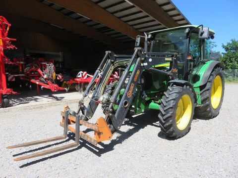 John Deere 5720