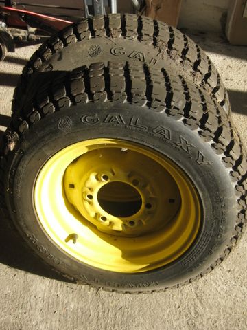 Galaxy 27/8,50-15 für John Deere 3036