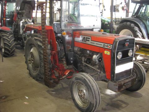 Massey Ferguson 240-2 3