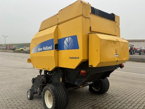 New Holland BR 7070 2