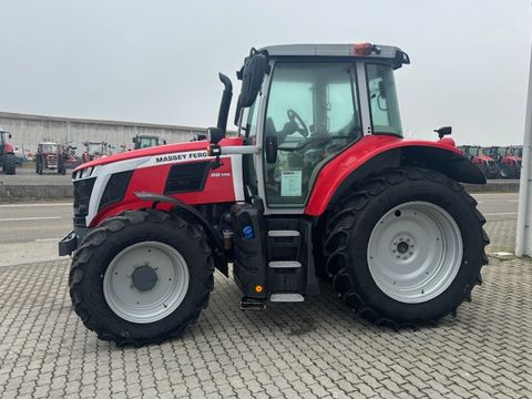Massey Ferguson 6S 135 Dyna 6 2