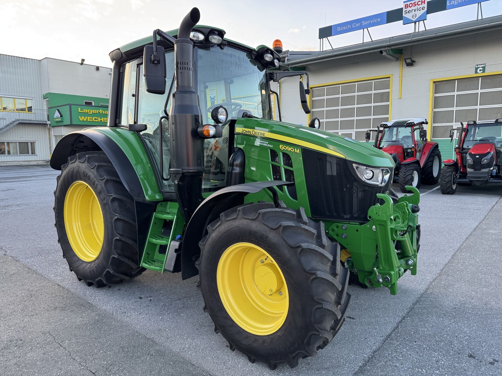 John Deere 6090M 2