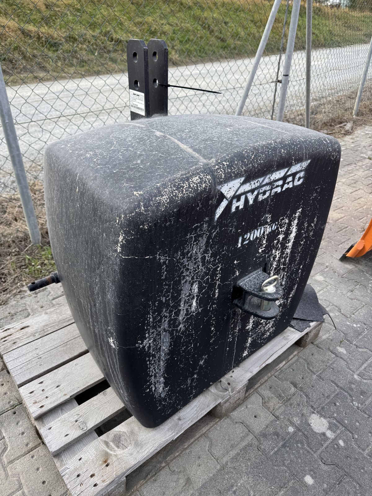 Hydrac 1200kg 2