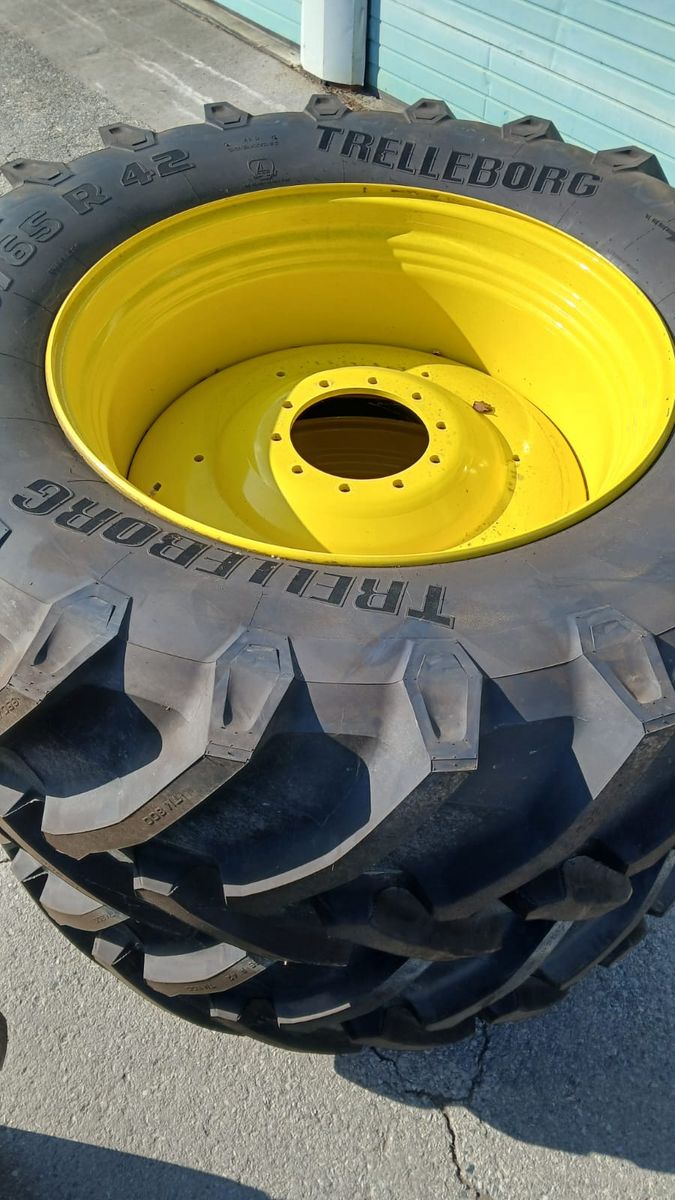 Trelleborg Kompletträder zu John Deere 6R185 2