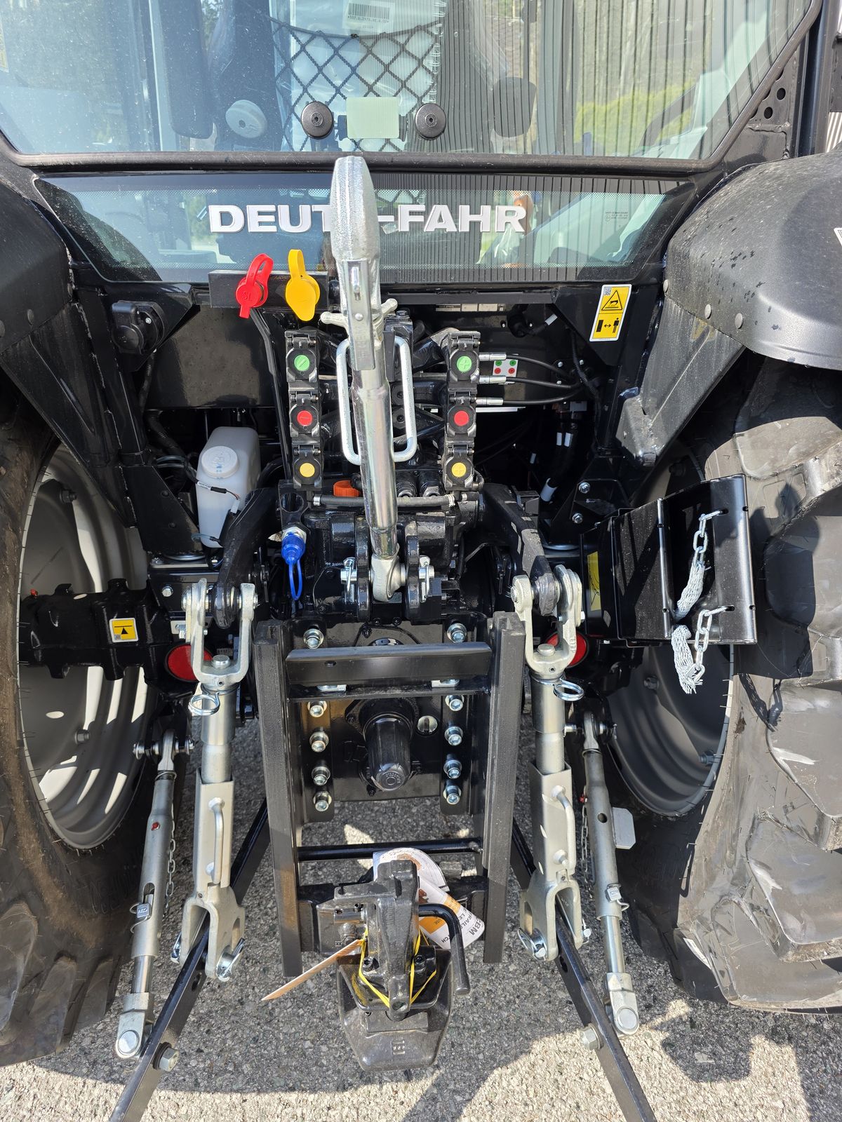 Deutz Fahr 5105D (Stage V) 3