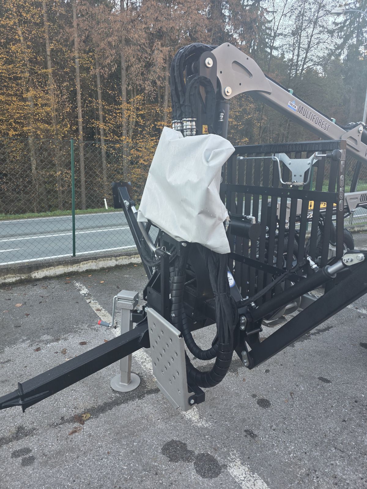 Trejon Forstanhänger Trejon MF 650/V4800 2