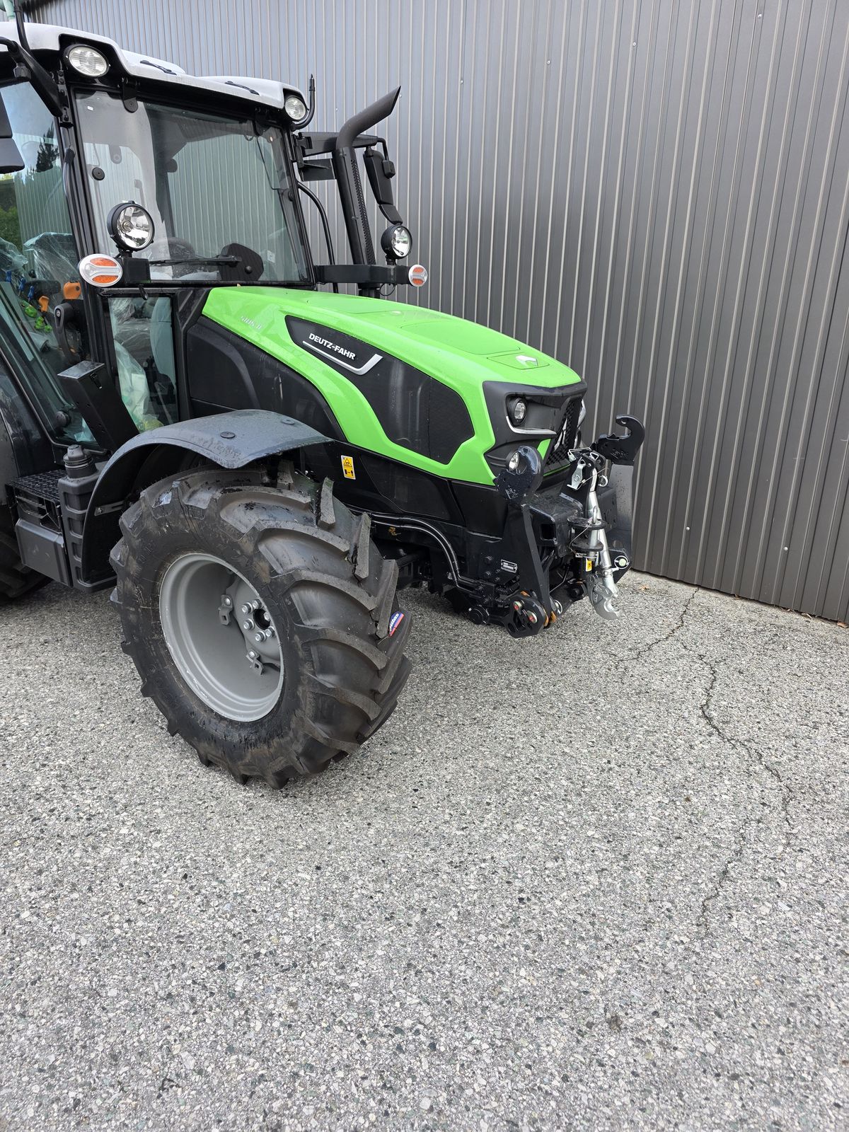Deutz Fahr 5105D (Stage V) 3