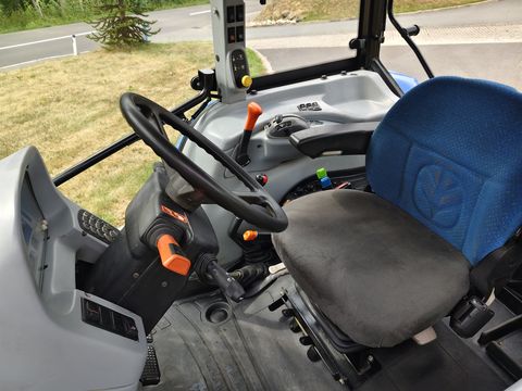 New Holland T5060