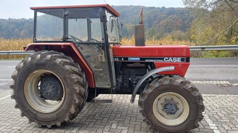 Case IH 585