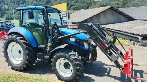 New Holland Traktor T4.95 DC