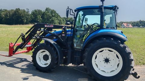 New Holland Traktor T4.95 DC