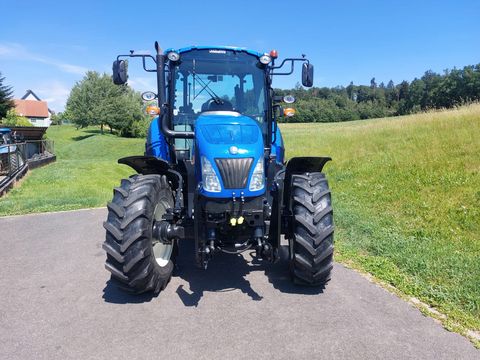 New Holland Traktor T4.95 DC