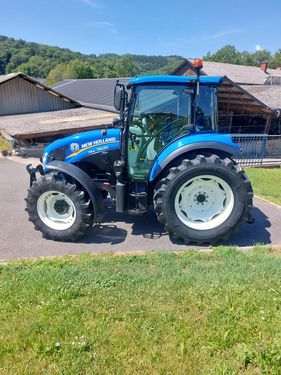 New Holland Traktor T4.95 DC