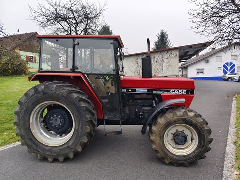 Case IH 585