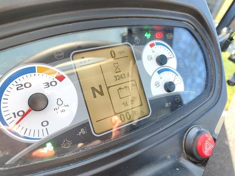 New Holland Traktor T5.95 DC