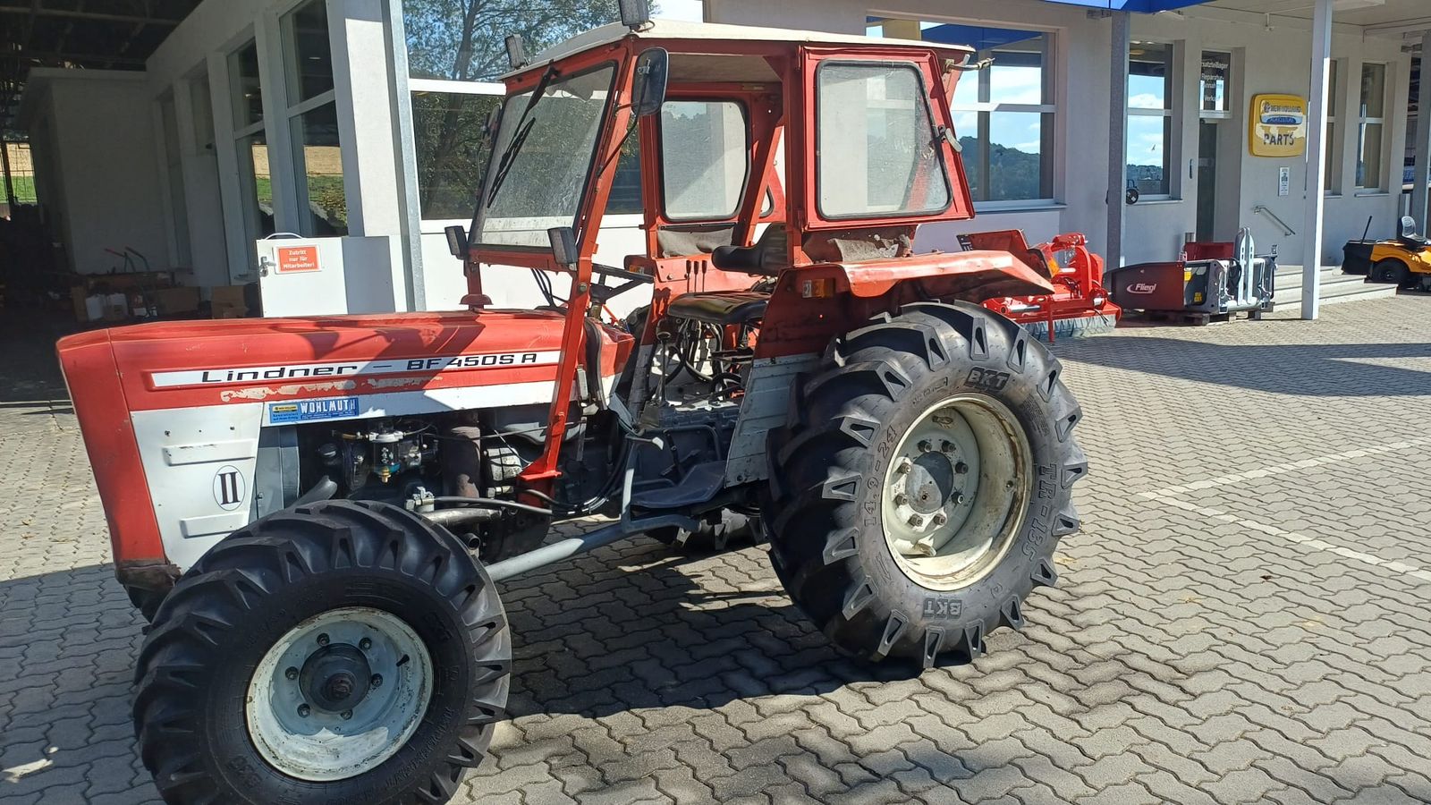 Lindner 450 SA  Allrad 1