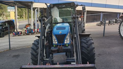 New Holland T4040 DeLuxe & Supersteer