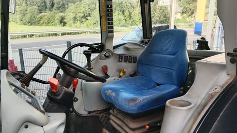 New Holland T4040 DeLuxe & Supersteer