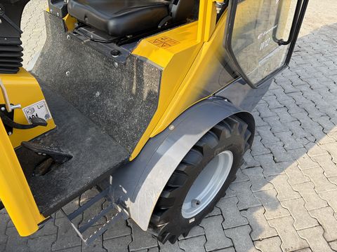 Eurotrac W12 mit Kabine Euroaufnahme