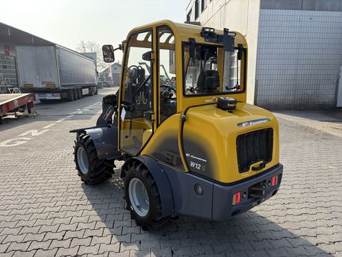 Eurotrac W12 mit Kabine Euroaufnahme