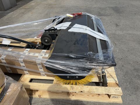 Husqvarna Kehrmaschine für Rasentraktor
