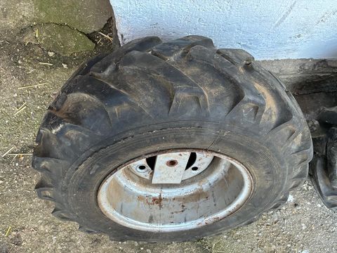 Sonstige Zwillingsreifen 10.0/75-15.3AS 