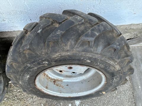 Sonstige Zwillingsreifen 10.0/75-15.3AS 