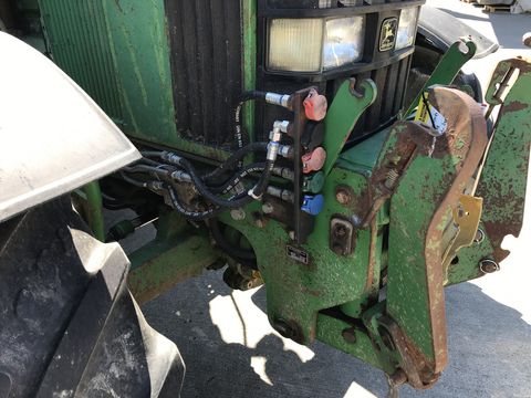 John Deere 6610