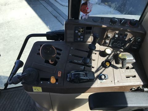 John Deere 6610