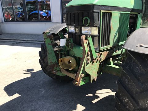 John Deere 6610
