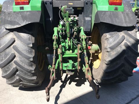 John Deere 6610