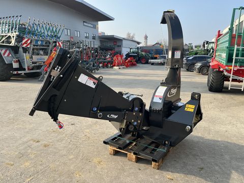Fliegl Big mit hydraulischen Einzug