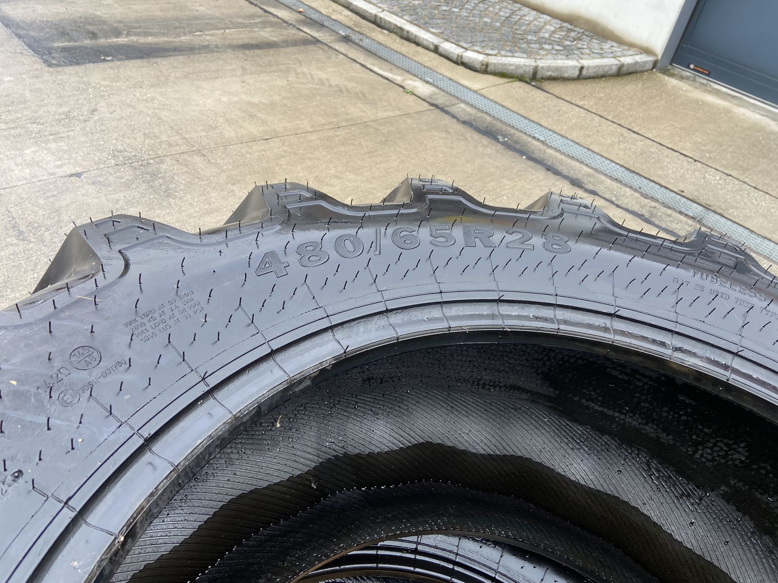 Alliance 480/65 R28  3