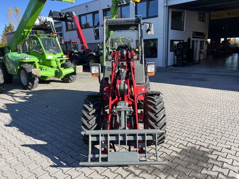 Weidemann 1880 mit Euroaufnahme