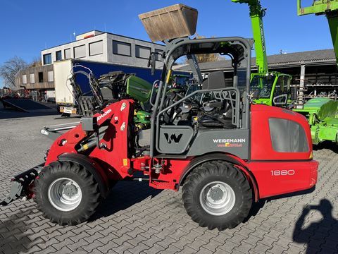 Weidemann 1880 mit Euroaufnahme