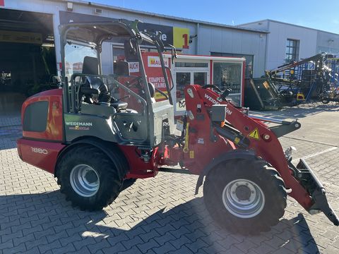 Weidemann 1880 mit Euroaufnahme