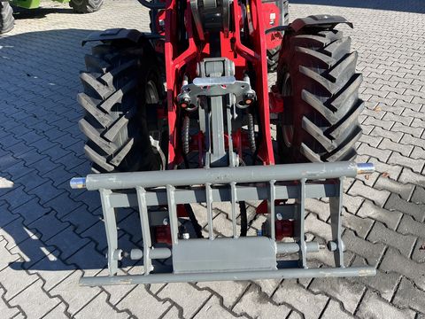 Weidemann 1880 mit Euroaufnahme