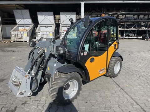 Giant Tendo 5048 mit Weidemann Aufnahme