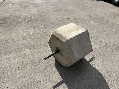 Sonstige Betongewicht 320 kg