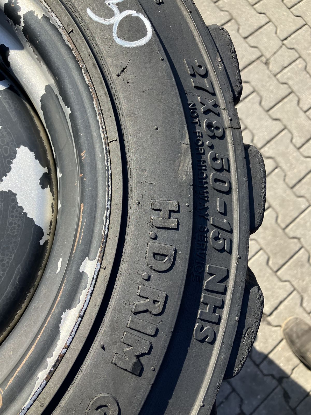 4x 27x8.50-15 NHS  3