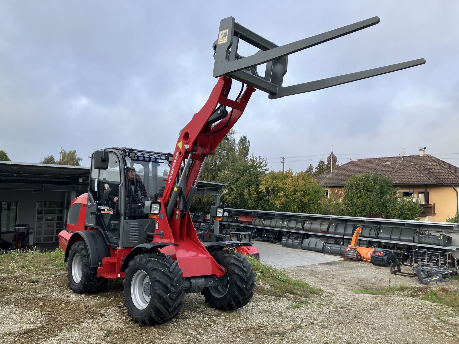 Weidemann 3080LP für Geflügelkistengabel sofort verfügbar  3
