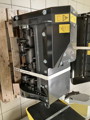 Prinoth Grizzly M 350e