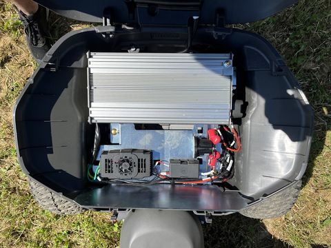 Husqvarna Rider 200iX AWD inkl. Mähdeck