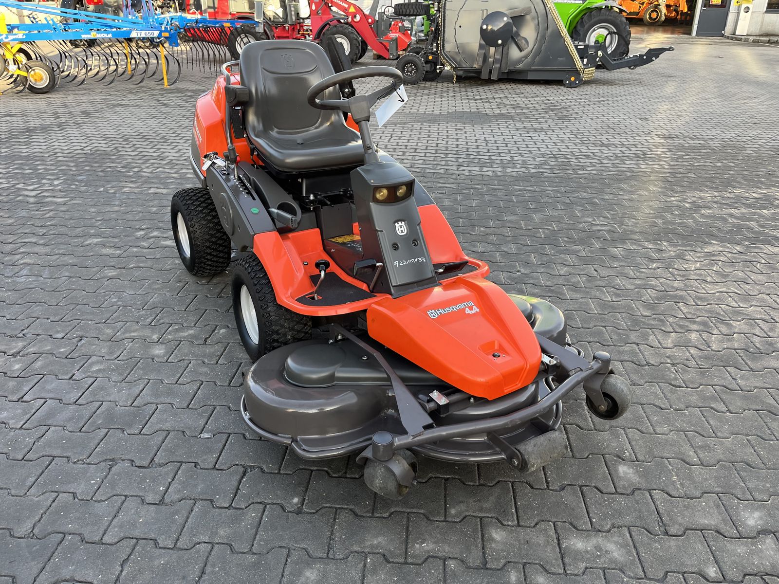 Husqvarna Rider PF21 AWD Mähdeck 122cm 2