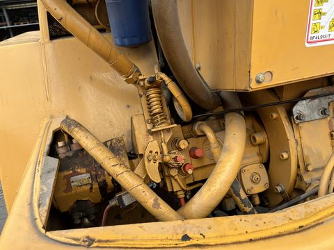 Liebherr L510 mit 2x Schaufel, Staplergabel, Poltergabel