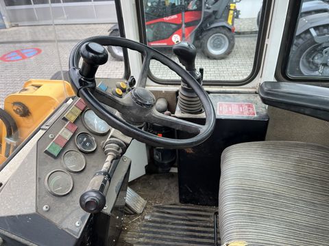 Liebherr L510 mit 2x Schaufel, Staplergabel, Poltergabel
