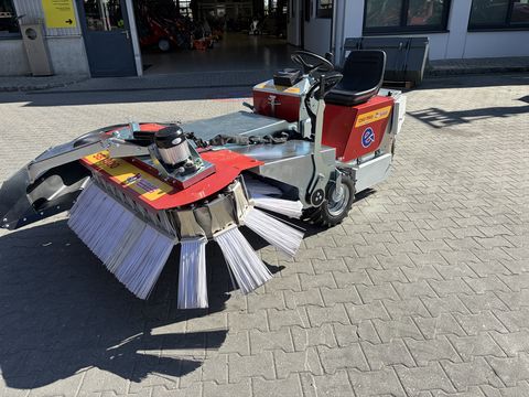 Westermann CM2 Pro Electric PLUS mit Segmentkehrmaschine