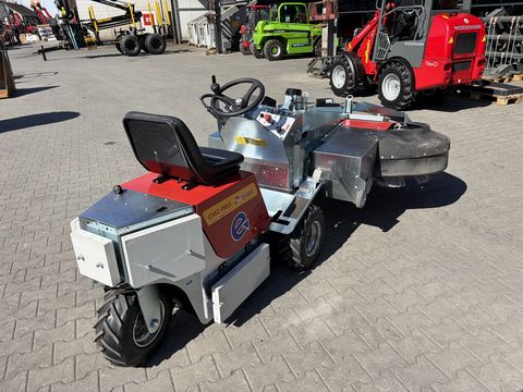 Westermann CM2 Pro Electric PLUS mit Segmentkehrmaschine