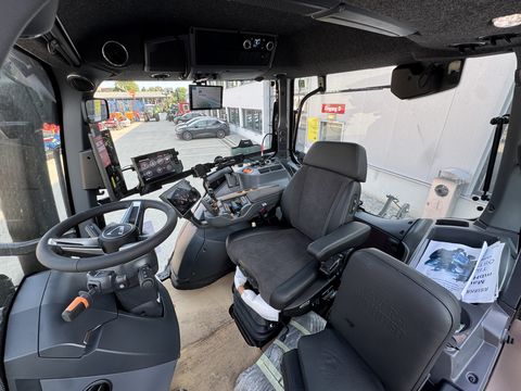 Valtra Q305