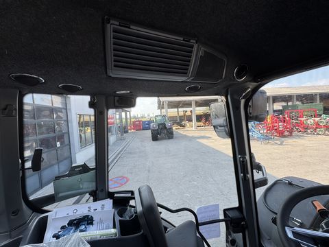 Valtra Q305